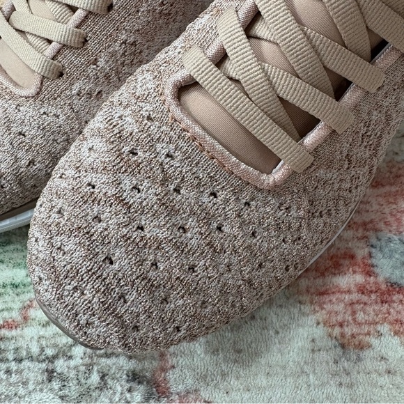 APL Athletic Propulsion Labs Techloom Phantom Rose Gold/Pink Women’s Shoe Size 7 - Picture 3 of 13